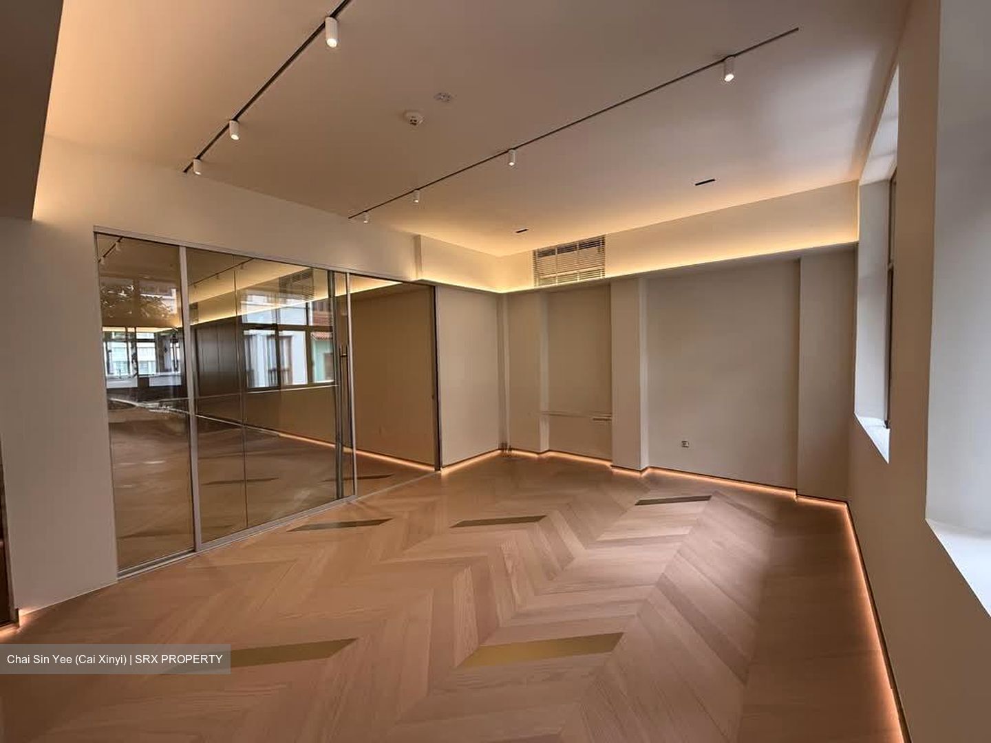 Boat Quay Conservation Area (D1), Office #549427281